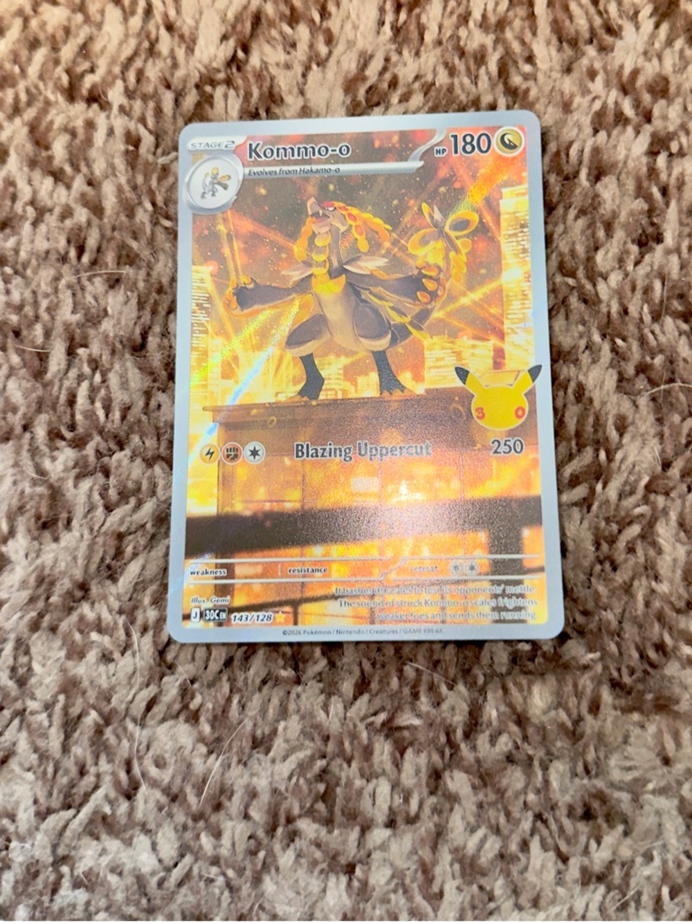 Pokemon TCG 30th Anniversary Kommo-o Illustration Rare 143/128
